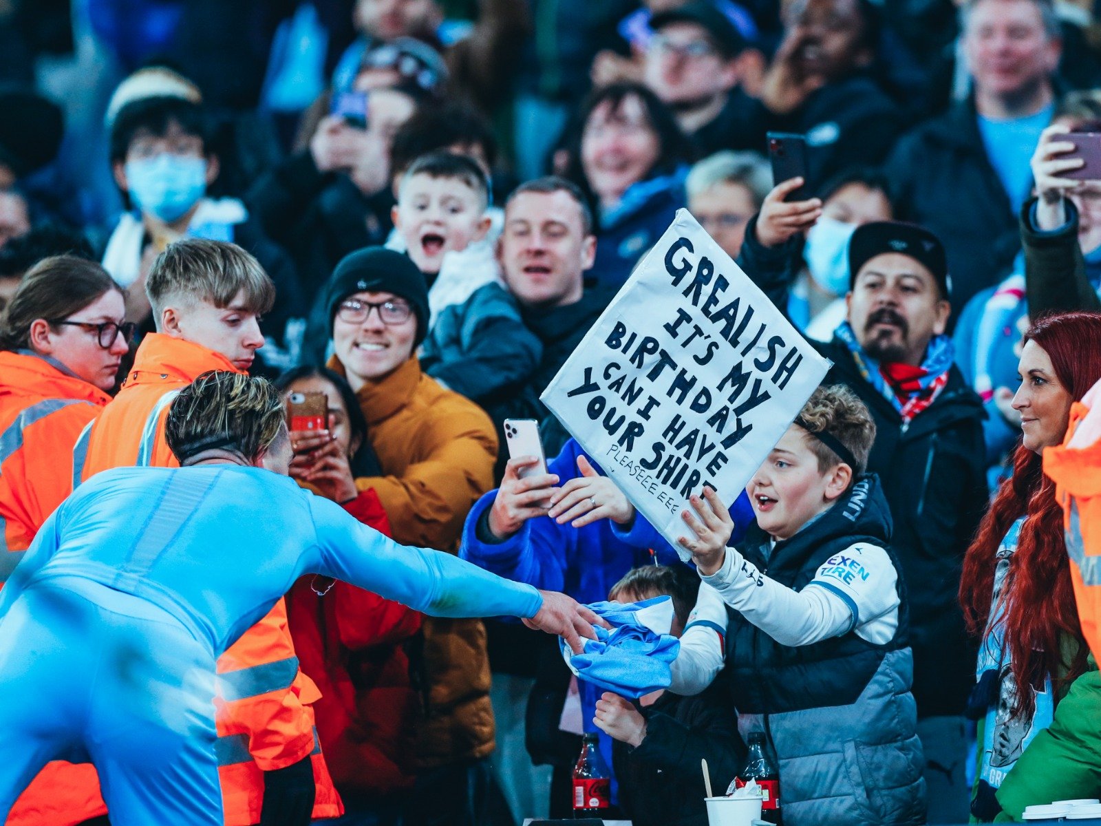 曼面临的情 曼面临的情